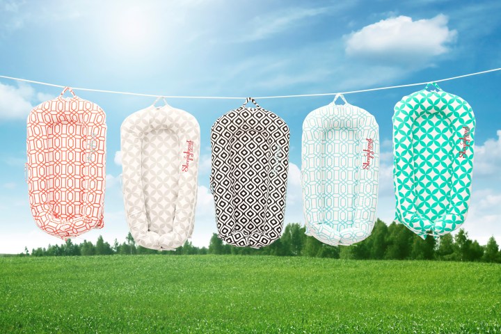 Sleepy.on a line_with background_1